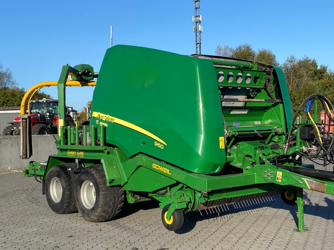 John Deere 960 N + Göweil GSL 5040 LS - Naciśnij - Kombinacja zaprasowania / zawinięcia