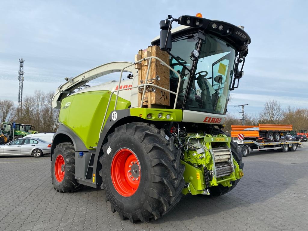 CLAAS Jaguar 950 **Orbis 750** Mietrückläufer - Feldhäcksler