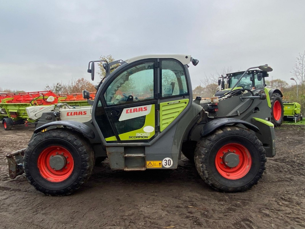 CLAAS Scorpion 9055 Varipower Plus - Excavateur + Chargeur - Manipulateur télescopique