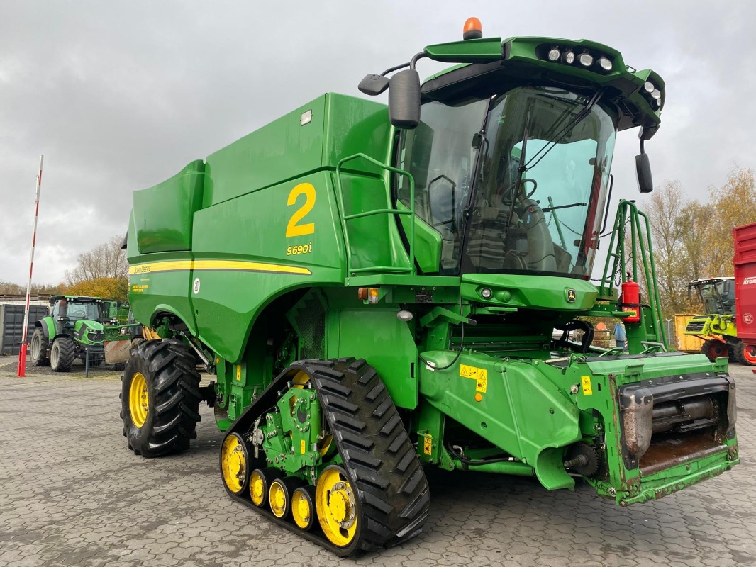 John Deere S 690i Raupe - Modelljahr 2013 - Mähdrescher