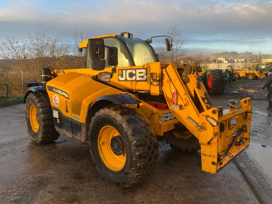 JCB 542-70 Agrisuper - Modell 2020 - Excavateur + Chargeur - Manipulateur télescopique