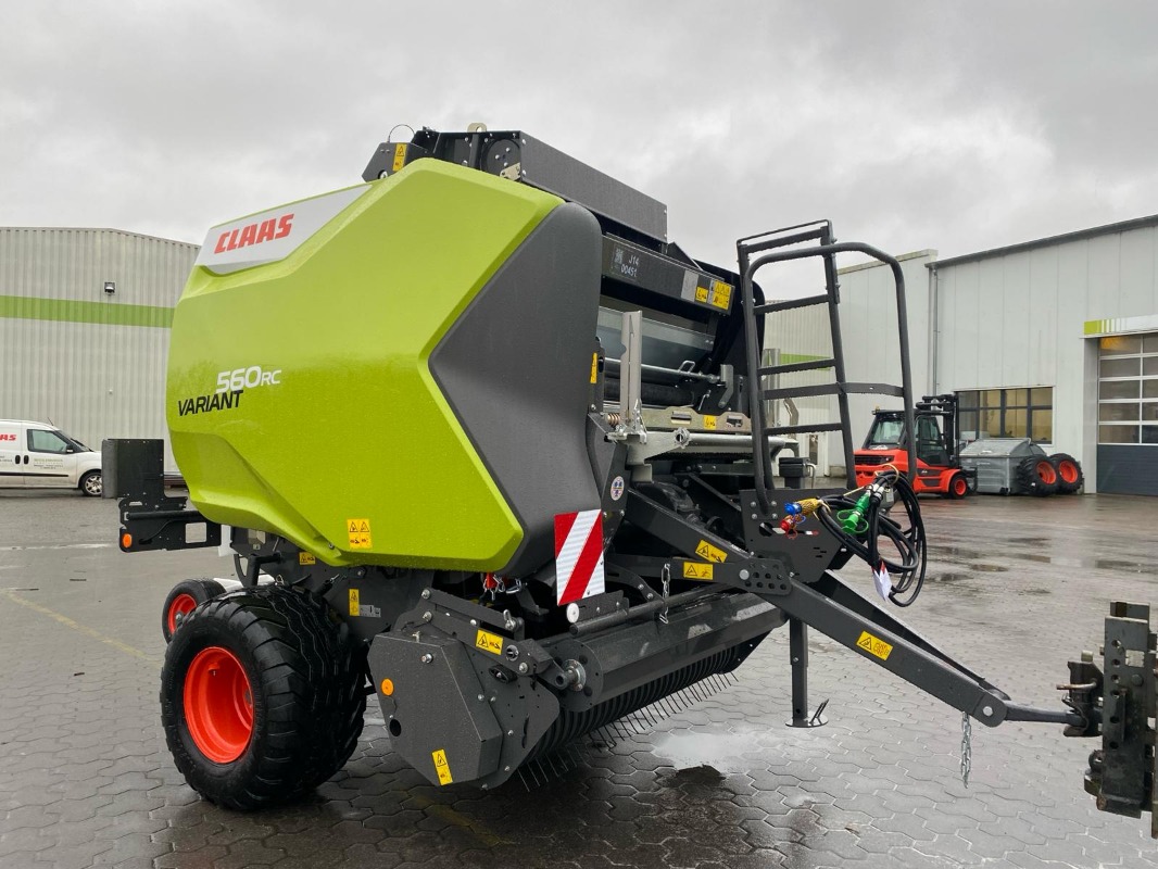 CLAAS Variant 560 RC Pro - Press - Round baler