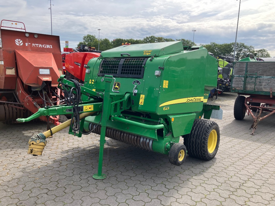 John Deere 623 Multi Crop - Press - Round baler