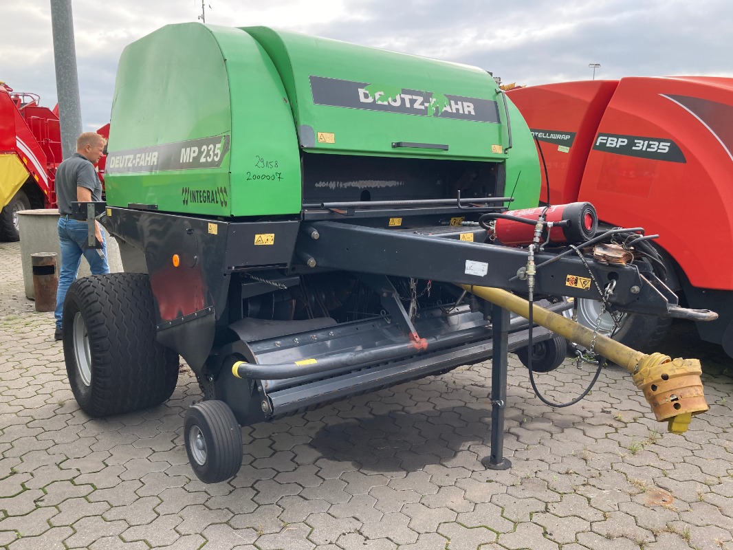 Deutz MP 235 - Presse - Rundballenpresse