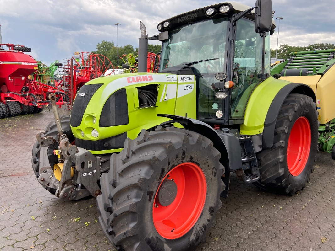 CLAAS Arion 620 CIS - Traktor