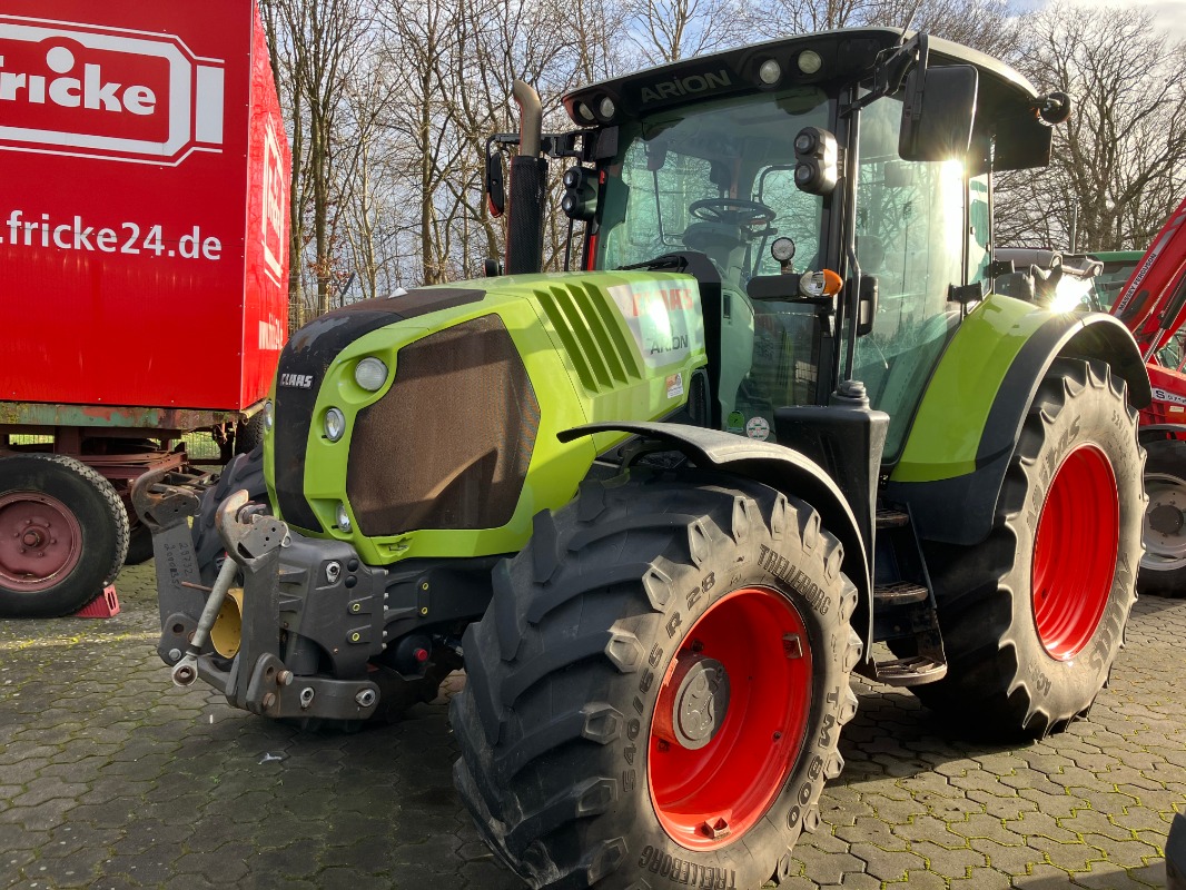 CLAAS Arion 550 CIS Hexashift - Traktor