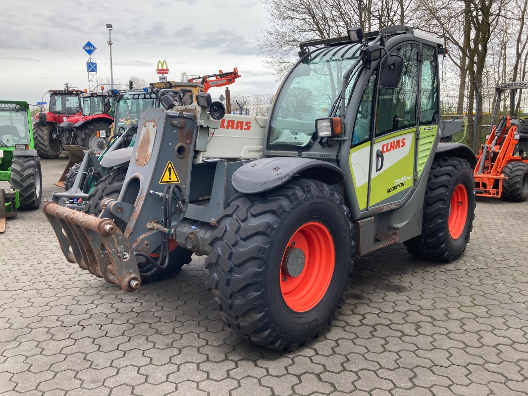 CLAAS Scorpion 7045 Varipower Plus - Bagger + Lader - Teleskoplader