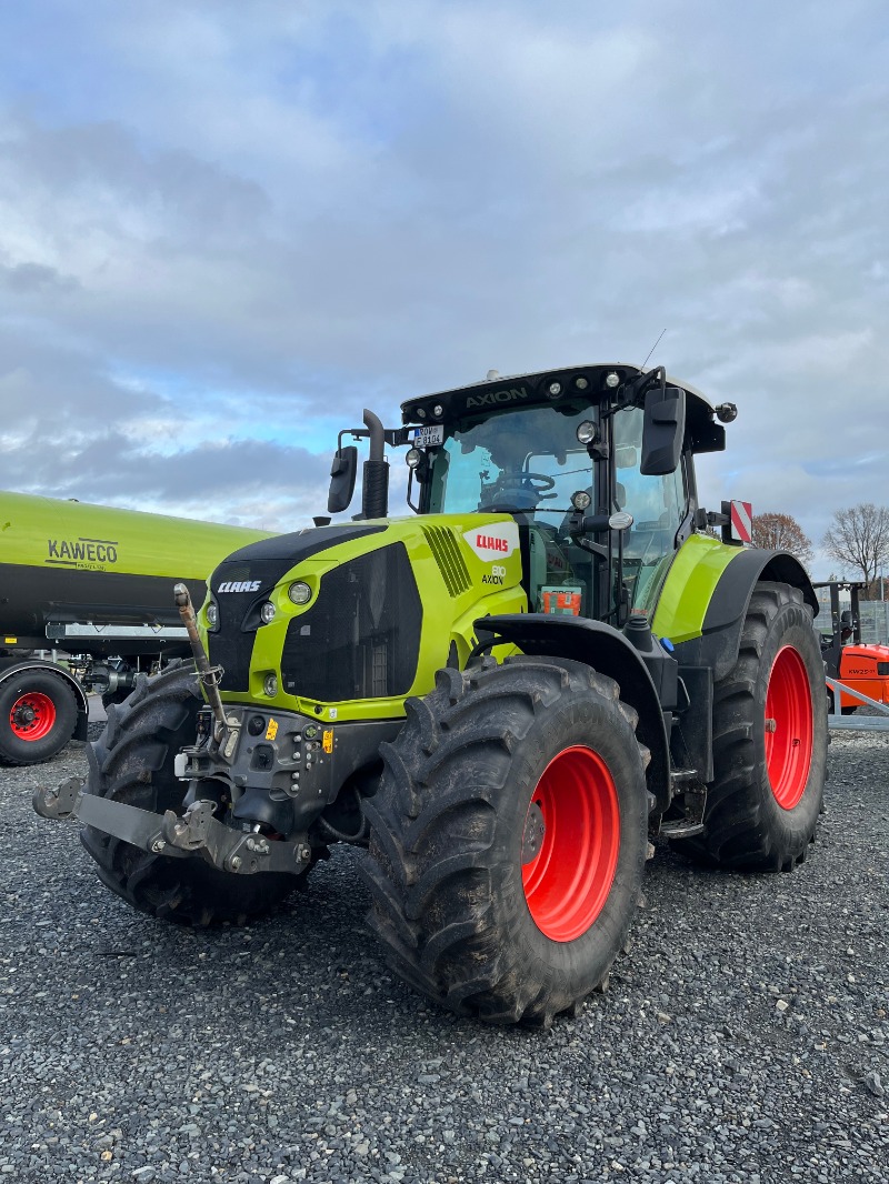 CLAAS Axion 810 CMATIC CEBIS - Tractor