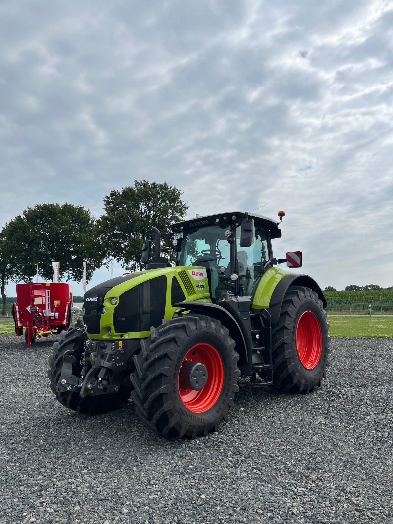 CLAAS Axion 930 CMATIC CEBIS - Tractor