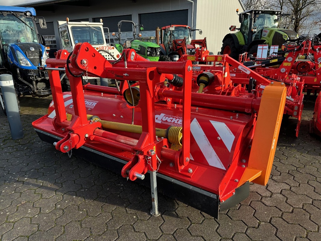 Dücker UM 27 HV G7 - Technika ogrodowa + technika komunalna - Mulczer