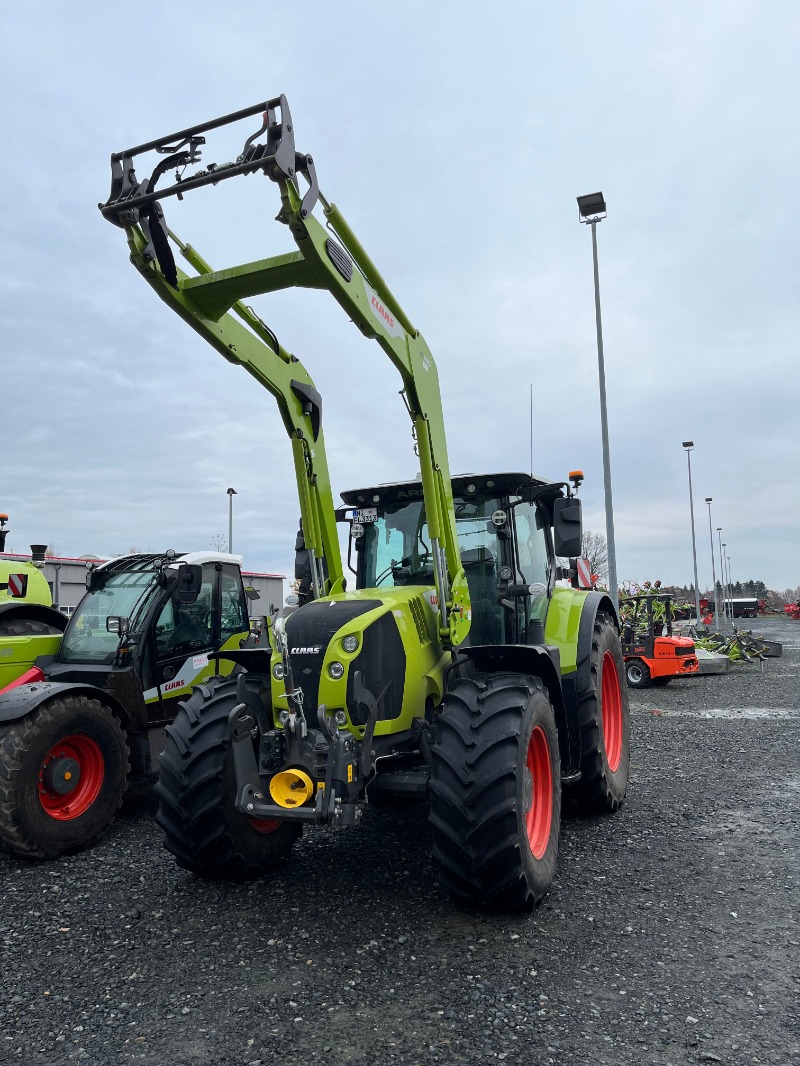 CLAAS Arion 660 CMATIC CEBIS - Ciągnik