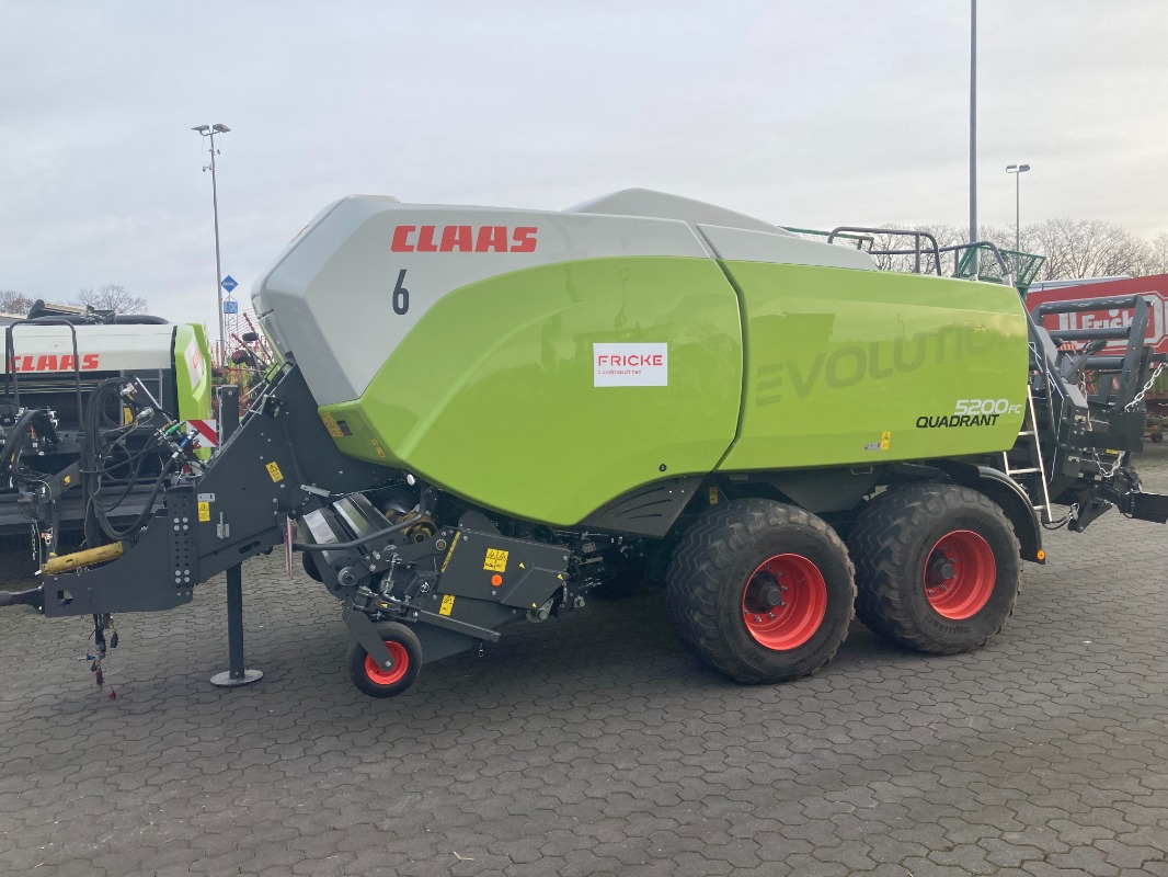 CLAAS Quadrant 5200FC Evolution - Presse - Großpackenpresse